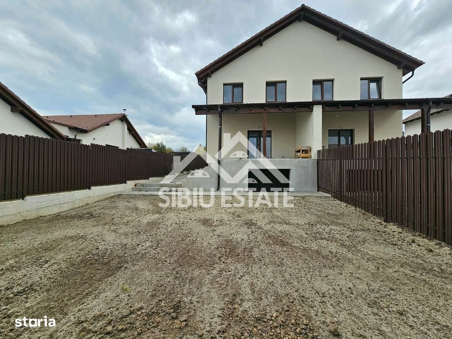 Casa Sibiu Calea Cisnadiei 4 camere, 2 bai, terasa NOU