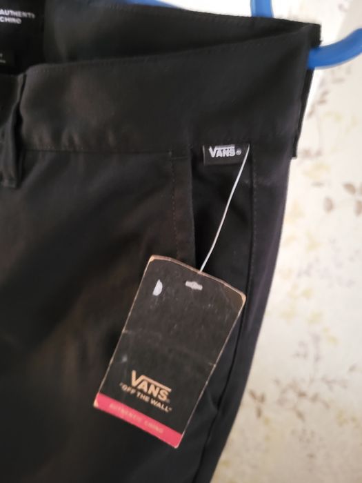 Продам брюки Vans