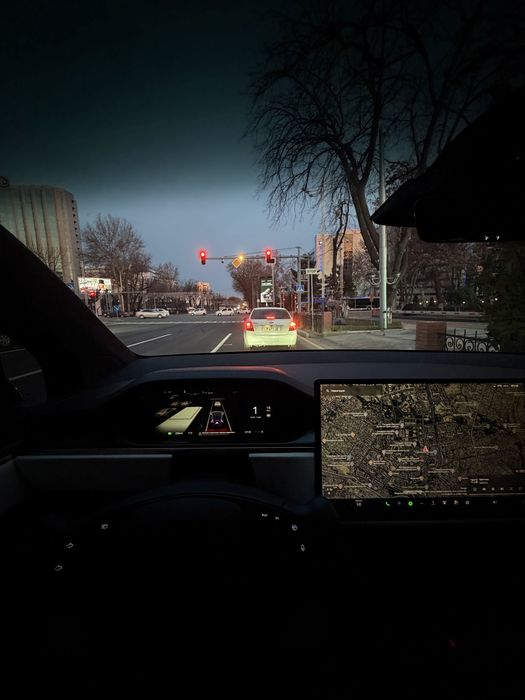 Продаётся Tesla model X plaed 1024 Л.С 2022 год выпуска .Обмен .