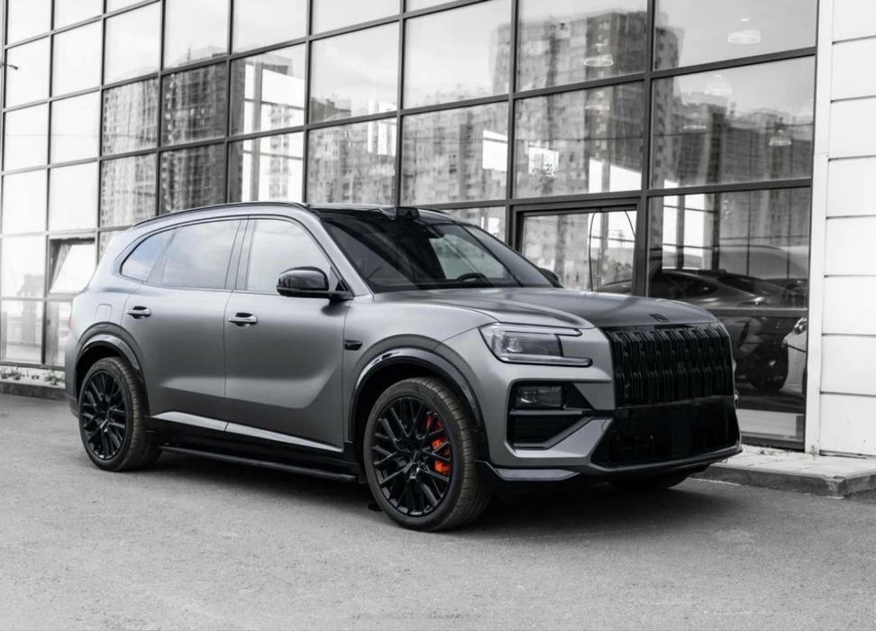 Zeekr 8X Shadow Night Paket R22 Black Wheels