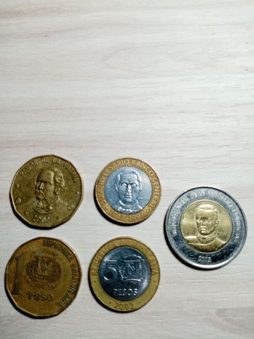 Монети Домениканска република