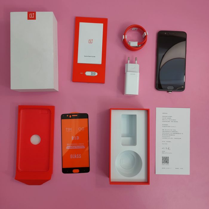 OnePlus 5 смартфон