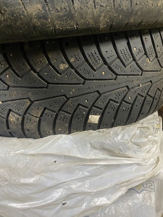 Продам шины 235/60 R18 б/у