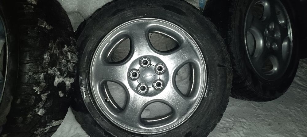 Продам диски на Субару r15
