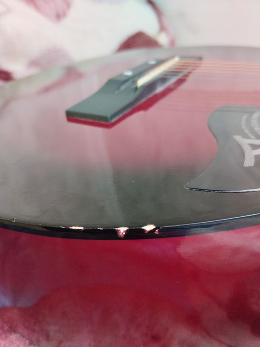 Продам гитару Ronnie wood круглоозерное