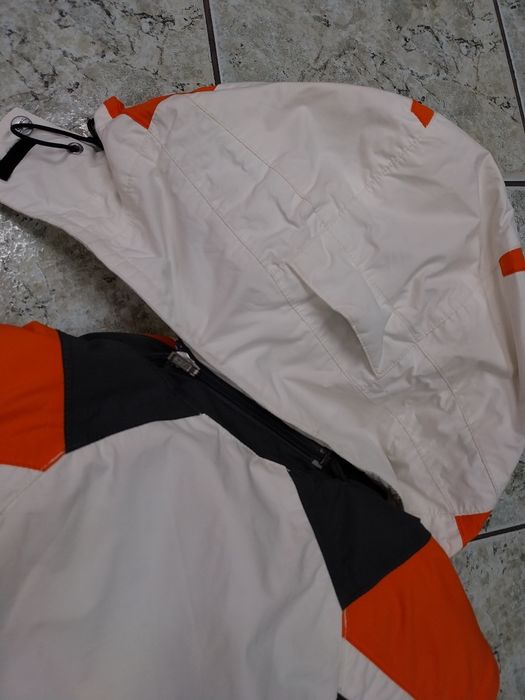 SPYDER-L разм.водоустойчив   плътен  мъжки елек с качулка .