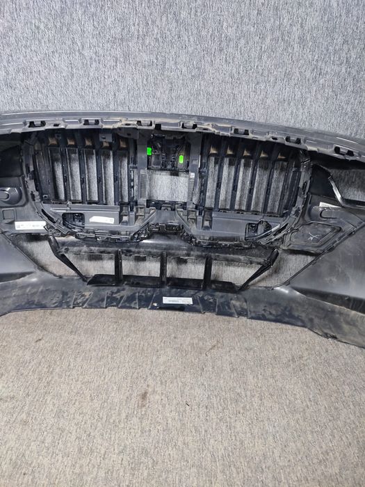 Bara fata Bmw seria 7 G70 M-pachet