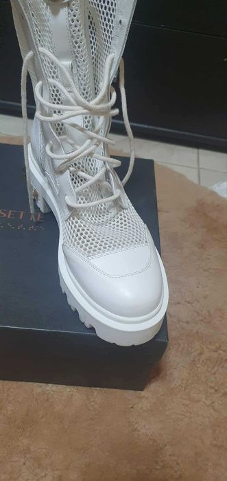 Bocanci Musette Albi