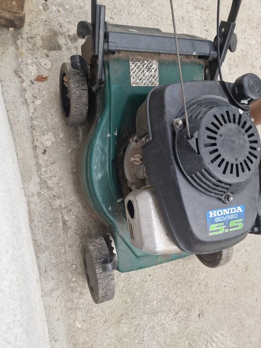 Masina de tuns iarba pe benzina BRIGGS HONDA DOAR 400 / 500RON