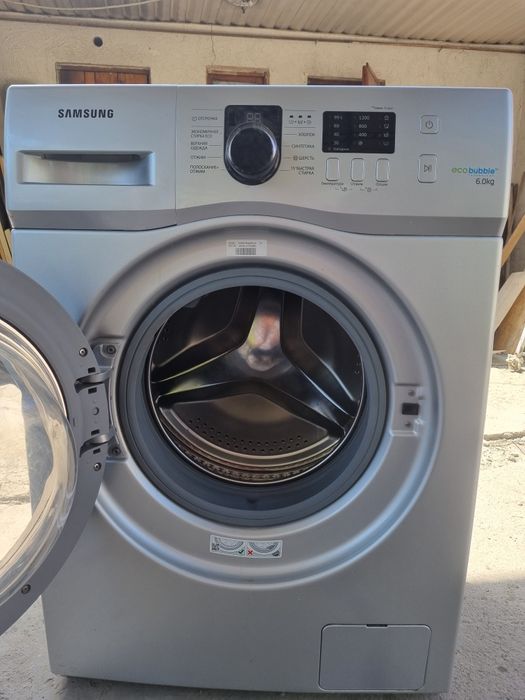 Продоётса Стиральная машина самсунг