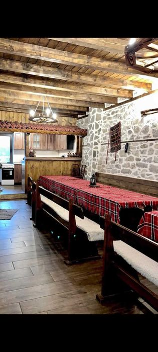 Дървени полилей за механи и заведения!