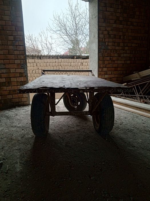 Tachka 3 balonli sotiladi holati yaxshi hamma joyi butun