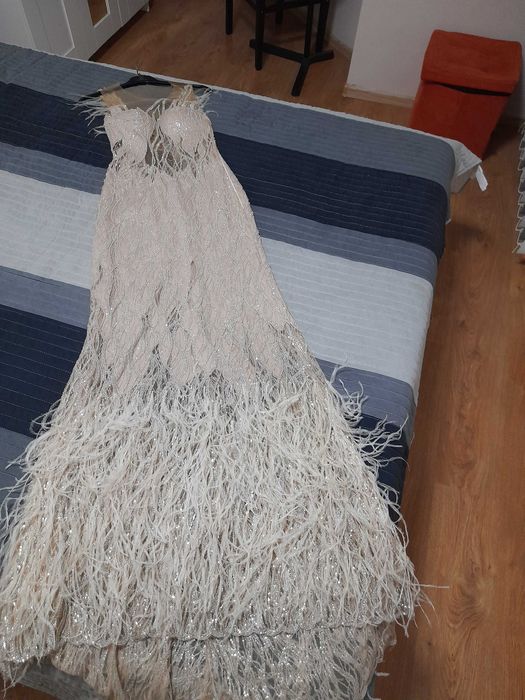 Дизайнерска рокля