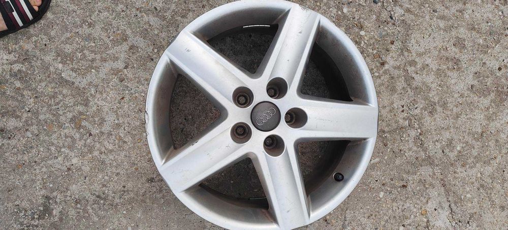Jante 17 inch 5 prezoane Audi