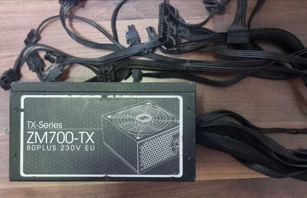 Блок питания Zalman ZM700-TX (700W, 80 PLUS 230V EU)