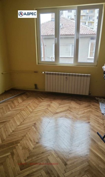 Продава се Тристаен апартамент в Плевен, Широк център - 125 кв.м за 1440 €/кв.м - Снимка #3
