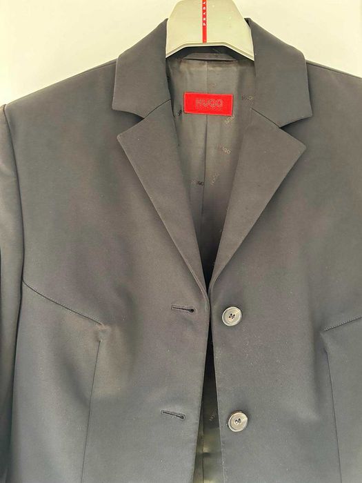 Черен костюм с панталон Hugo Boss, IT 42