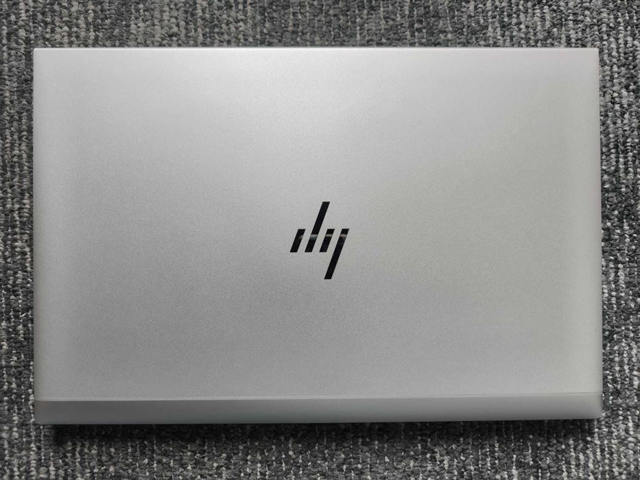 laptop HP EliteBook 845 G8 utilizat