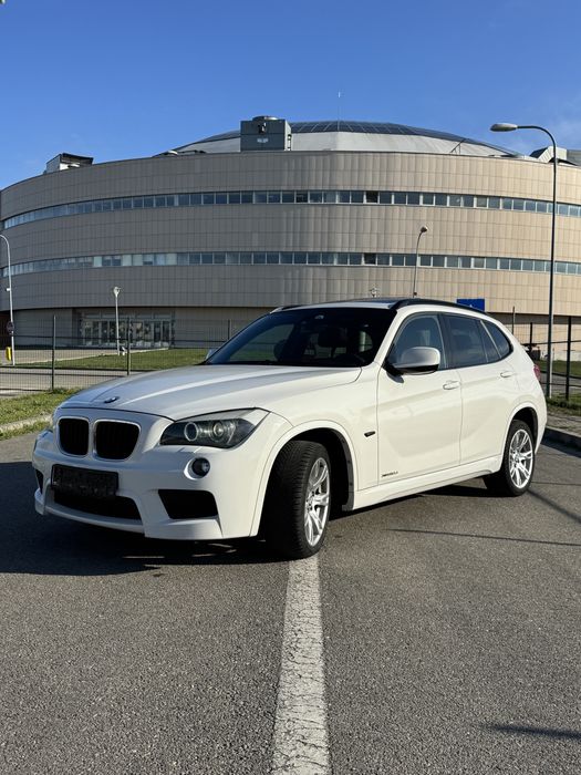 BMW X1 2012 xDrive pachet M audio Alpine