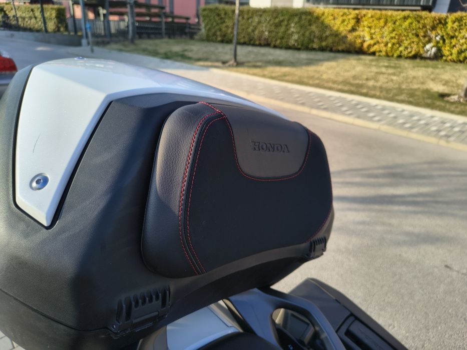 Мотоциклет Honda NT 1100 DCT