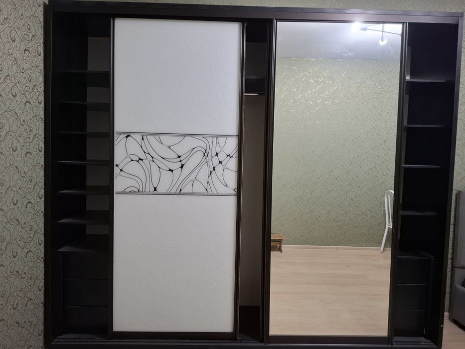 Отдам шкаф стенка бесплатно самовывоз