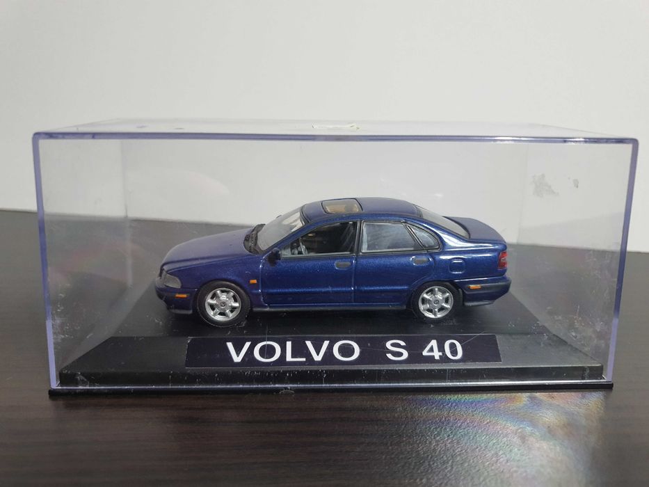 Умалени модели на Волво 1:43