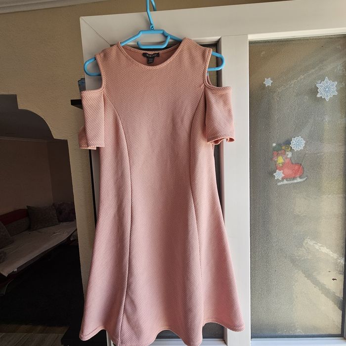 Rochie elegantă – stare foarte bună