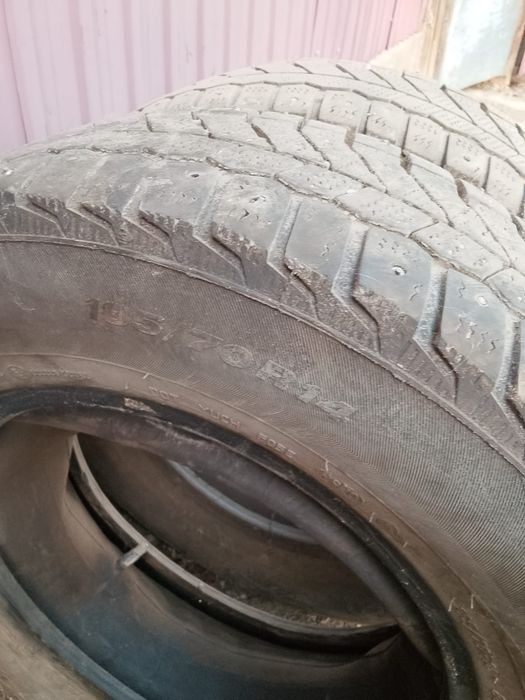 Продам шины 2 штуки