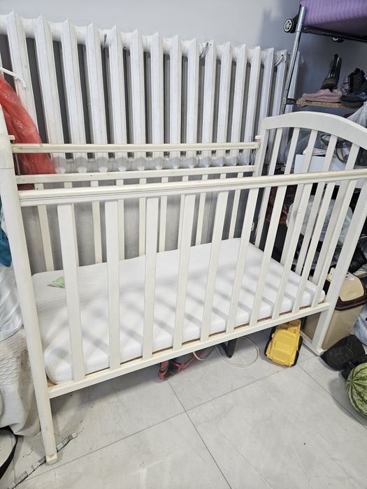 Продам манеж в хорошем состоянии