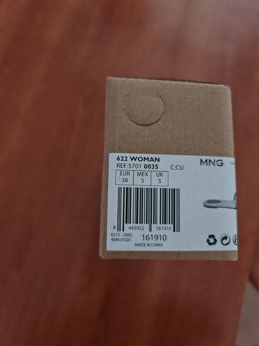 Mango sandale masura 38