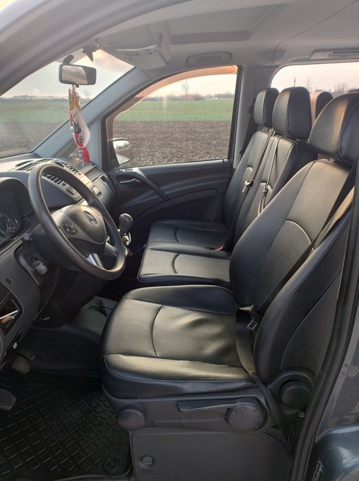 Vând Mercedes Vito  8+1 Extra long