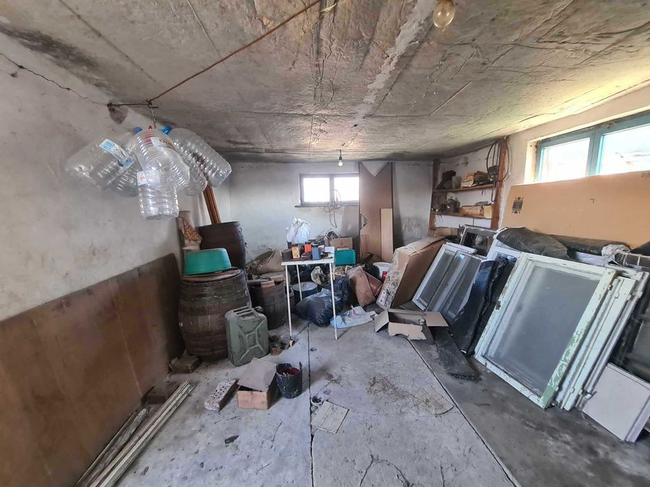 Продава се Къща в с. Крепост, Област Хасково - 330 кв.м за 186 €/кв.м - Снимка #15