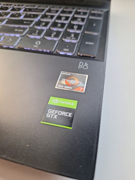 HP Pavilion 15 Gaming GTX 1650ti Ryzen 7 4800H