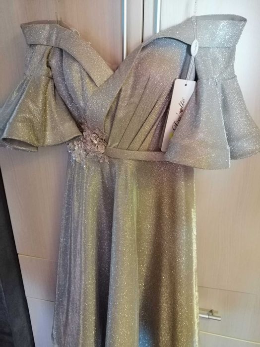 Rochie eleganta cu sclipici