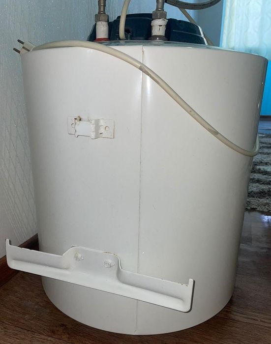 Продам Ariston 50л