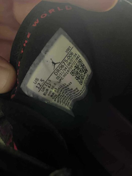 Продавам баскетболни обувки Air Jordan Zion 4 Low Galaxy