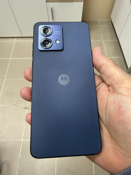 Motorola G84 5G 12/256gb - отлична