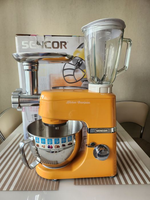 Продам кухонную машину