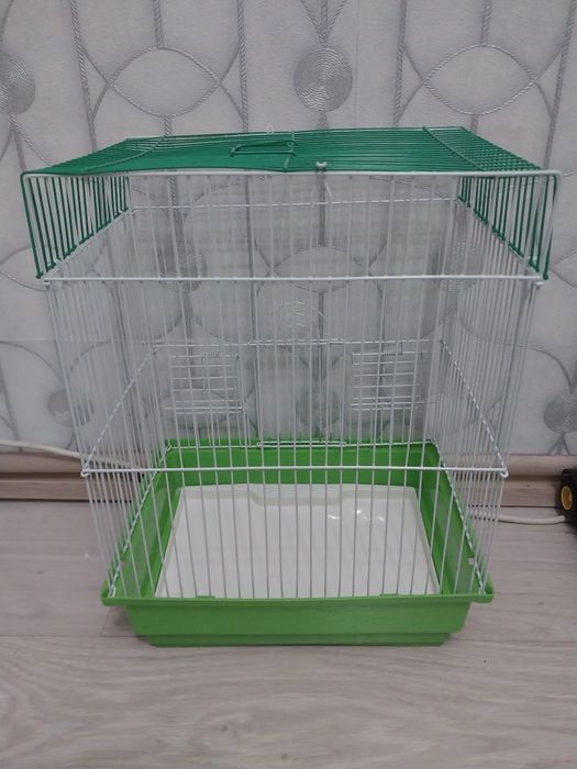 Продам хорошую клетку