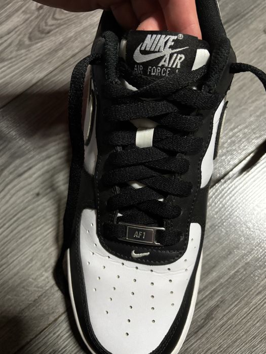 Vând papuci Nike air force 1