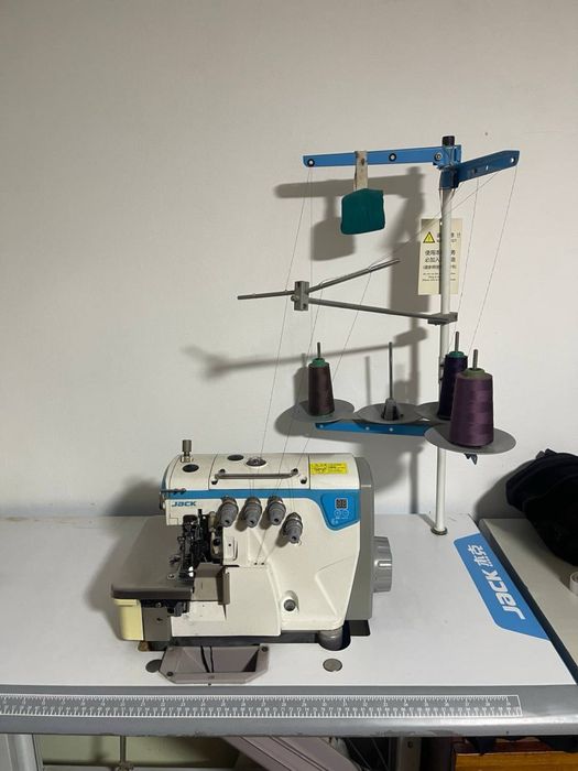 Оверлок ,,Jeac’’