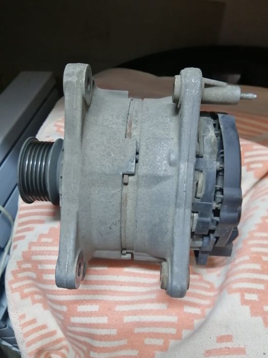 Продам генератор б/у