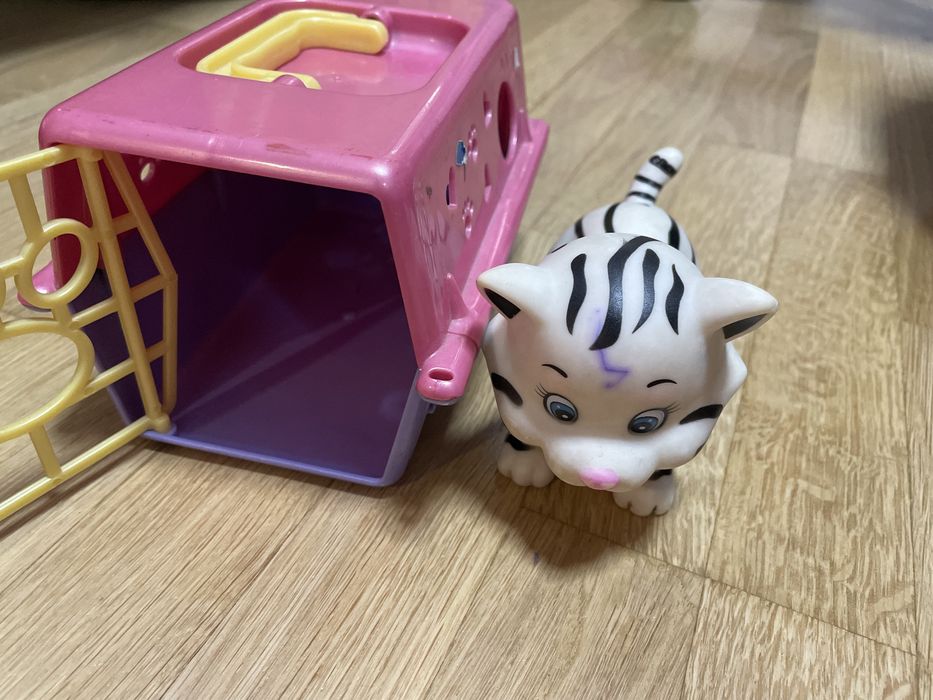 Животни в къщичка