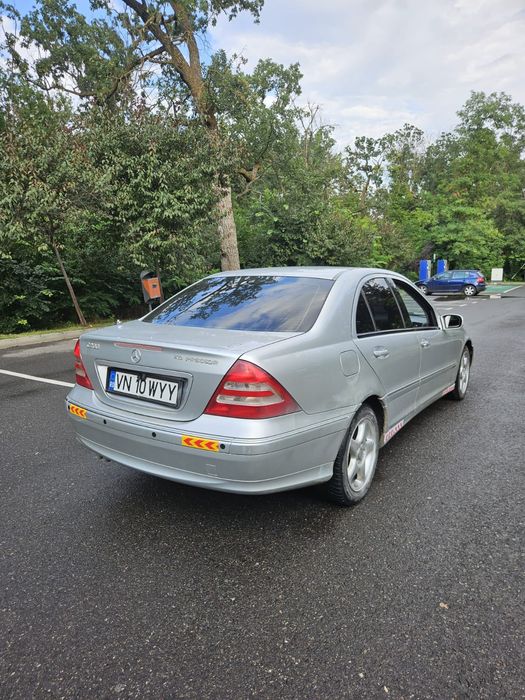 Vând Mercedes C200 kompressor