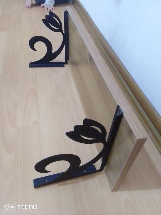 Кронштейны для полок. крепление.С листа. Хорошего качества. Полка