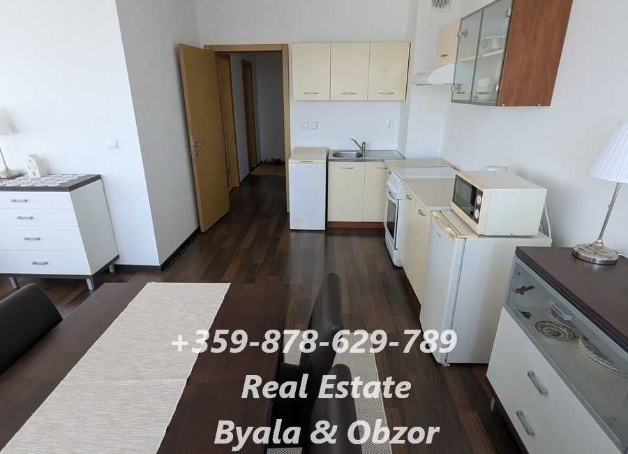 Продава се Тристаен апартамент в Бяла - 120 кв.м за 742 €/кв.м - Снимка #9