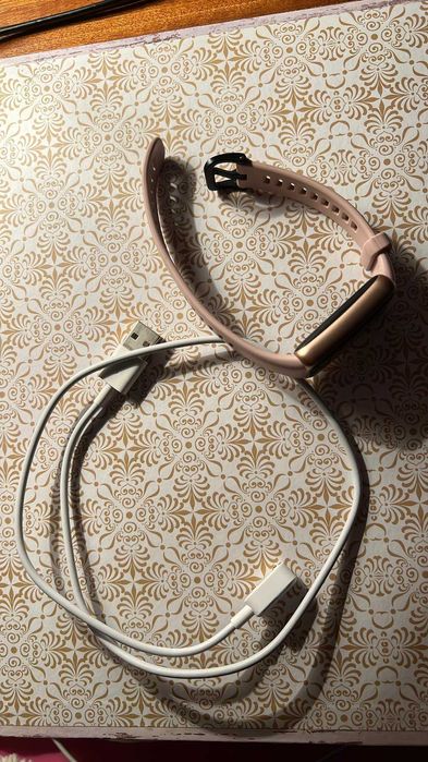 Смарт гривна Huawei Band 6