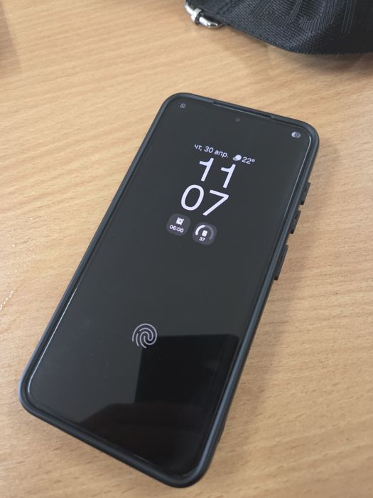 Продам телефон Samsung s23