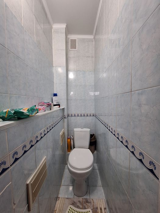 Продаётся 2 комн улучшенная 4 мкрн