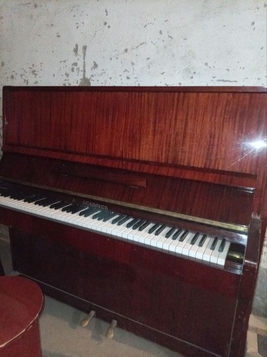 Pianino yangidek holati zo'r